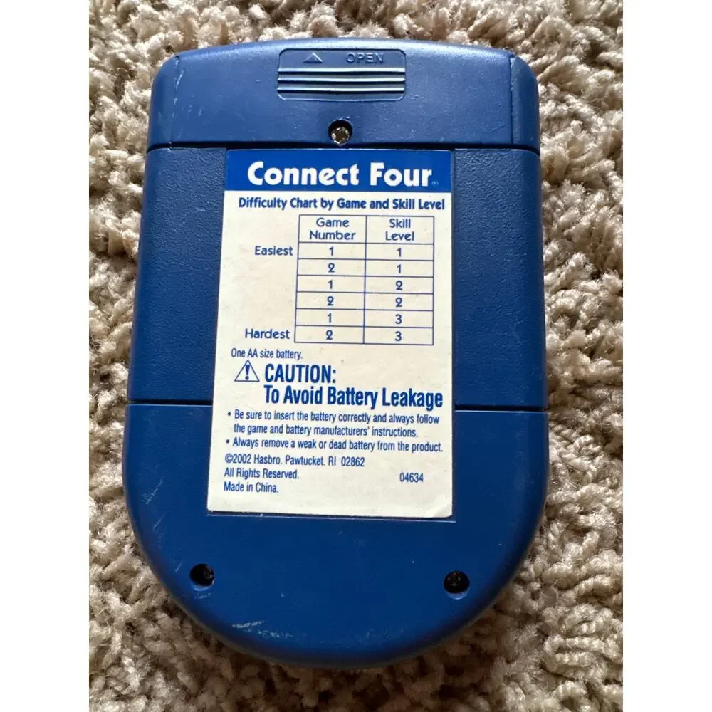 Vtg 2002 Connect Four Milton Bradley Electronic Hand-Held Battery Operated Game